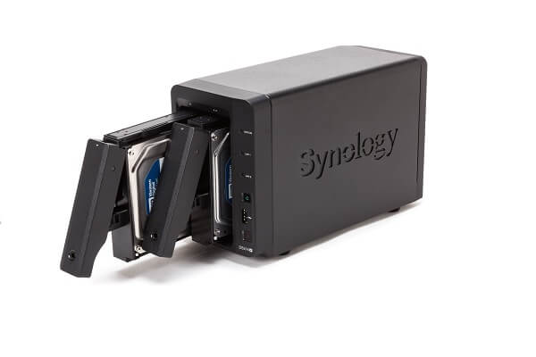 最大的外部硬盘驱动器：Synology